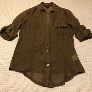 Summer green shirt from 2b Bebe